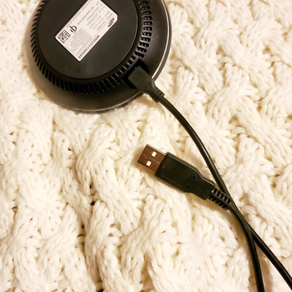 Samsung Wireless Fast Charging Pad.